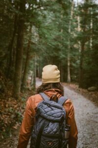 Kuvituskuva FinFamin Labyrintti-lehdessä_kuva Unsplash