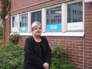 FinFami Uusimaan vapaaehtoinen Päivi Söderholm_kuva Vilho Malmi